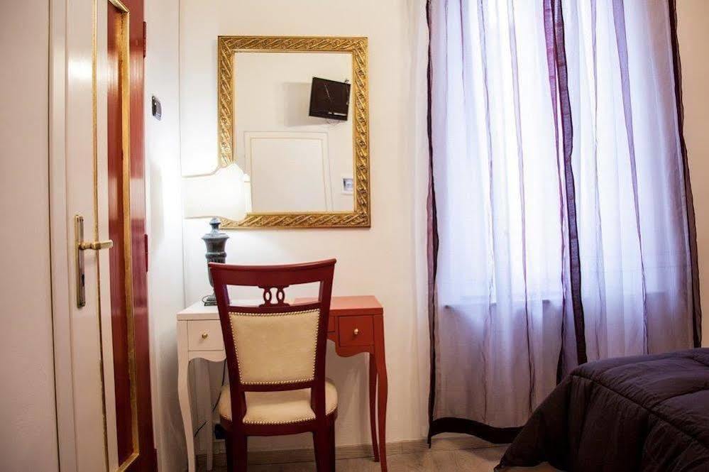 Hotel Due Spade Fidenza Eksteriør bilde